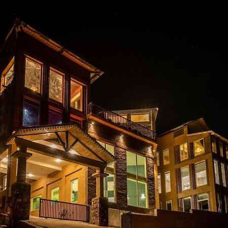 Tiaraa Jujurana Resort T Pathyar Exteriér fotografie