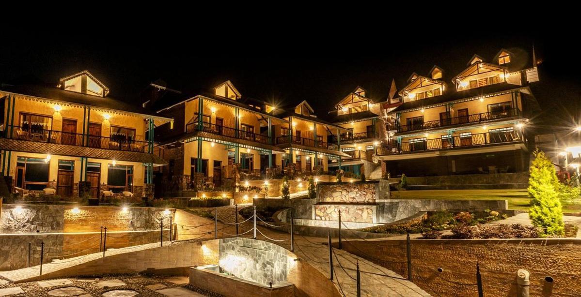 Tiaraa Jujurana Resort T Pathyar Exteriér fotografie